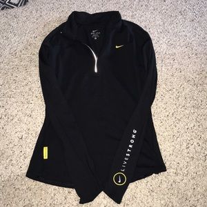 NIKE Half zip!